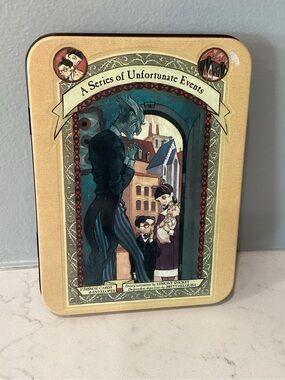 A Series of Unfortunate Events Decorative Tin - with greeting cards